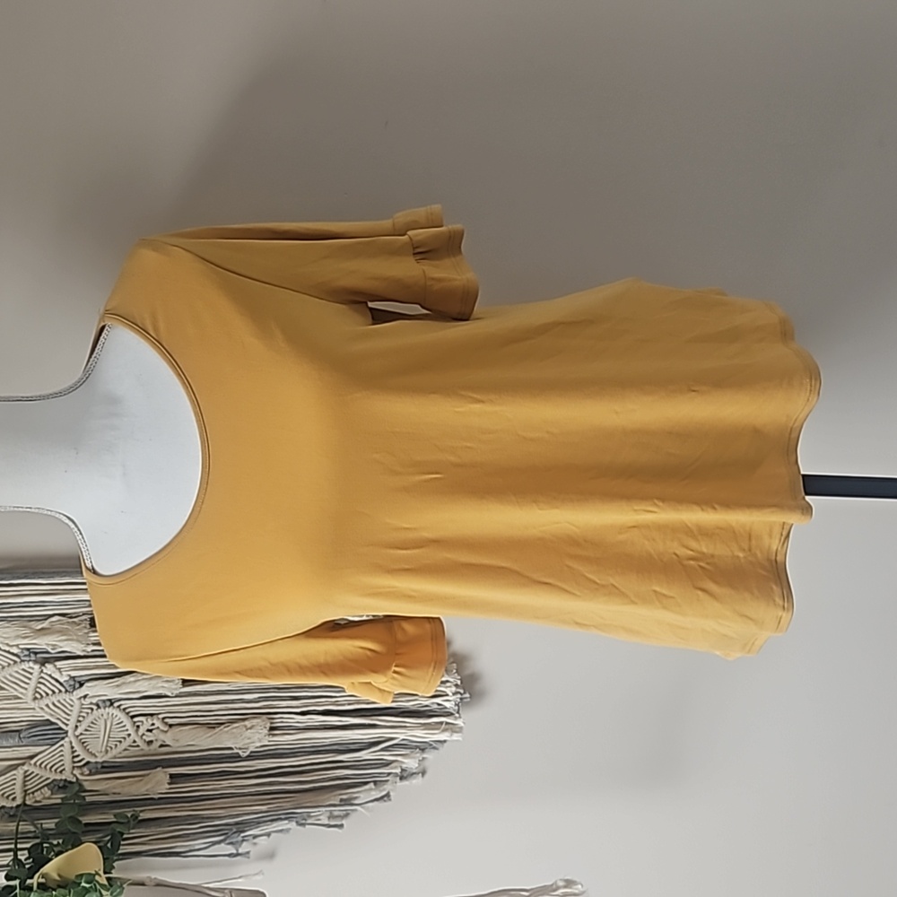 Yellow top